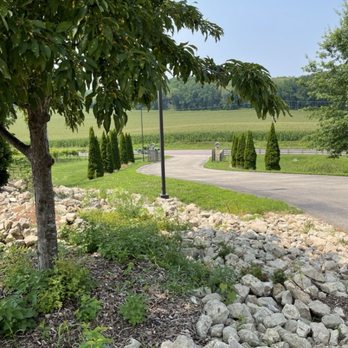 Drumlin Ridge Winery - Wineries Near Me - Waunakee, Wisconsin