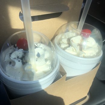 Steak ’n Shake - Oreo shake and Kit Kat shake - Fast Food Near Me - Columbia, Missouri Steak ’n Shake - Oreo shake and Kit Kat shake - Fast Food Near Me - Columbia, Missouri