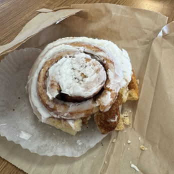 Peet's Coffee - Driest cinnamon roll ever! - Coffee & Tea Near Me - Belmont, California Peet's Coffee - Driest cinnamon roll ever! - Coffee & Tea Near Me - Belmont, California
