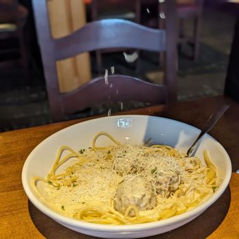 Olive Garden Italian Restaurant - Italian Near Me - Lee's Summit, Missouri