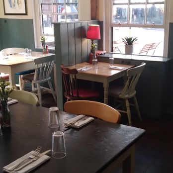 Bel & The Dragon - Bistro - Gastropubs Near Me - Windsor, WNM