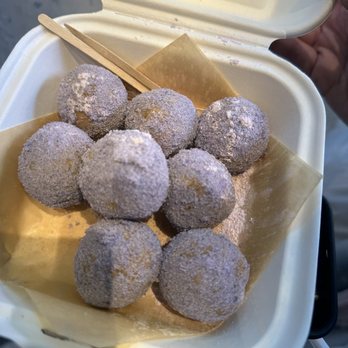 AlimamaTea - Taro mochi munchkins - Desserts Near Me - New York, New York AlimamaTea - Taro mochi munchkins - Desserts Near Me - New York, New York