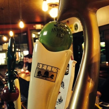 Dean's Hops & Vines - Bars Near Me - Cincinnati, Ohio