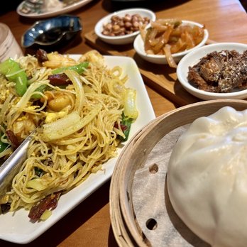 Han Palace Barracks Row - BBQ Pork Steamed Bun - Dim Sum Near Me - Washington, DC, District of Columbia