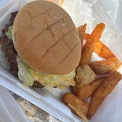 Green Valley Restaurant - Valley burger