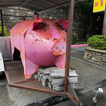 Hickory Valley Farm Restaurant - a pig on a trailer - Breakfast & Brunch Near Me - Swiftwater, Pennsylvania Hickory Valley Farm Restaurant - a pig on a trailer - Breakfast & Brunch Near Me - Swiftwater, Pennsylvania