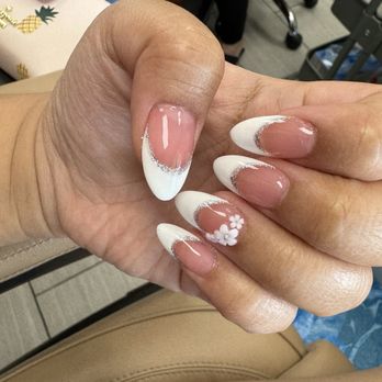 Lake Nails - love love love my nails and staff are amazing  my 6th-7th time coming here and they never dissapoint - Nail Salons Near Me - Menifee, California