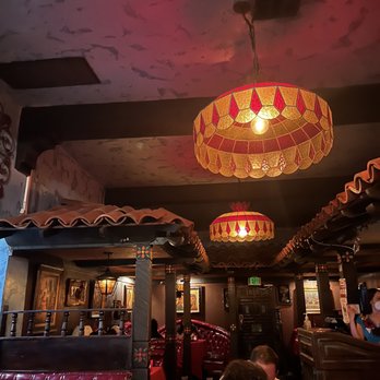 El Compadre - Inside - Mexican Near Me - Los Angeles, California