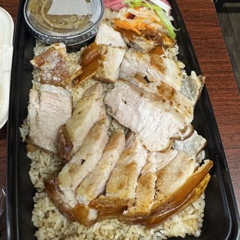 Parilya - Lechon - Food Trucks Near Me - Olmsted Falls, Ohio