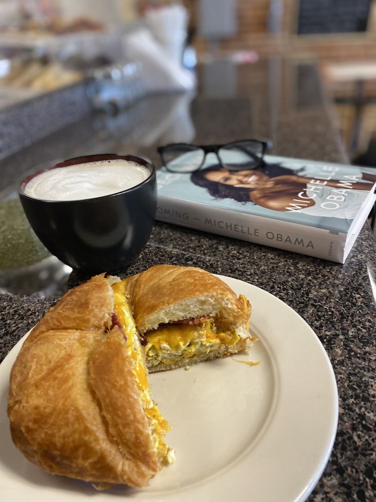 ALLGOOD’S USED BOOKS AND COFFEE Updated September 2024 15 Photos