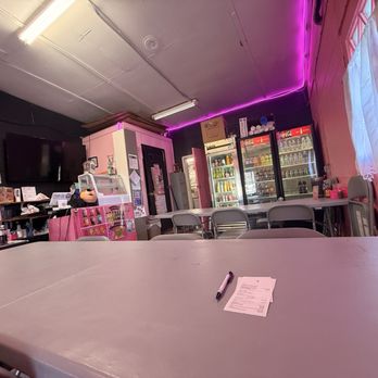 Mary's Botanitas - Foldable table view to the kitchen - Mexican Near Me - Woodstock, Virginia Mary's Botanitas - Foldable table view to the kitchen - Mexican Near Me - Woodstock, Virginia