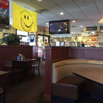 Cam's Pizzeria - the inside of the restaurant - Pizza Near Me - Camillus, New York Cam's Pizzeria - the inside of the restaurant - Pizza Near Me - Camillus, New York