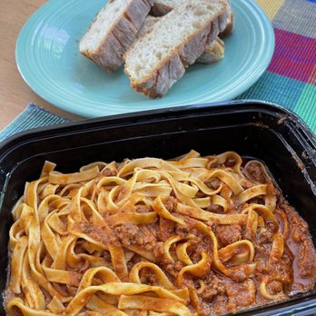Il Fornaio - Tagliatelle Alla Bolognese and free bread - Italian Near Me - Corte Madera, California Il Fornaio - Tagliatelle Alla Bolognese and free bread - Italian Near Me - Corte Madera, California