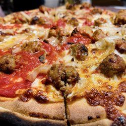 Anthony's Coal Fired Pizza & Wings - Meatball and onion