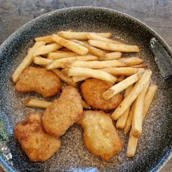 Stryn Kaffebar & Vertshus - Chicken nuggets for the kids.