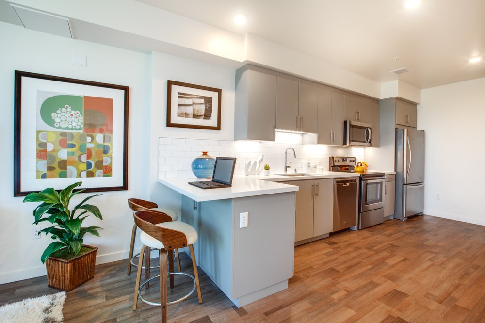 LION REAL ESTATE GROUP Updated August 2024 107 Photos Los Angeles