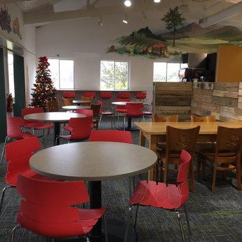 Broccoli Bill's - Nice cafeteria style seating area to enjoy your lunch in-house. - Fruits & Veggies Near Me - Noblesville, Indiana