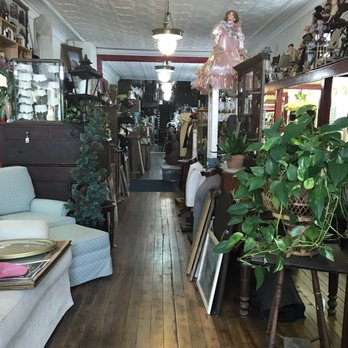 Antiques & More - Antiques Near Me - Albia, Iowa Antiques & More - Antiques Near Me - Albia, Iowa