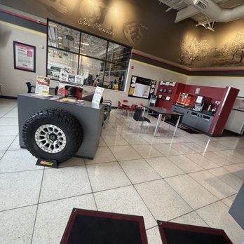 Les Schwab Tire Center - Tires Near Me - Patterson, California