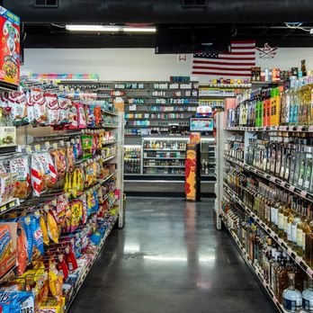 FENTON LIQUOR AND TOBACCO - Updated May 2026 - 42 Photos - 645 Gravois Rd,  Fenton, Missouri - Tobacco Shops - Phone Number - Offerings