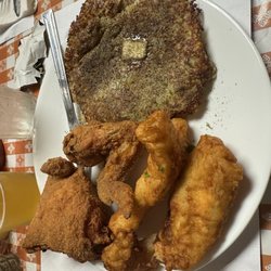Bark River Lanes - Chicken and fish with potato pancakes
