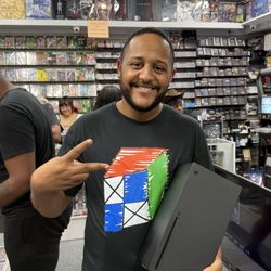 Hey Bro!! Video Games - Xbox Series X (Hey Bro shirt)