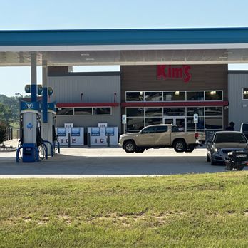 Kim’s - Entrance - Convenience Stores Near Me - Flint, TX, Texas Kim’s - Entrance - Convenience Stores Near Me - Flint, TX, Texas