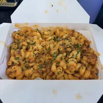 Bruxie - ANGRY BACON MAC & CHEESE TRAY - Chicken Shop Near Me - Davis, California