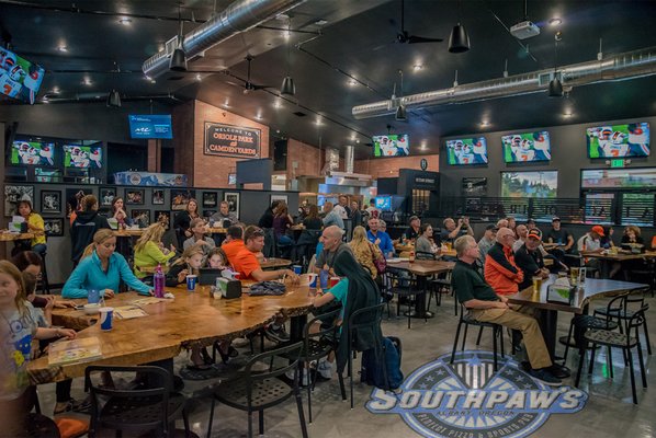 Southpaws Pizza and Sports Bar by null