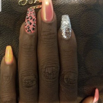 5 Star Nails - Nails done by Ken...another satisfied customer - Nail Salons Near Me - North Riverside, Illinois