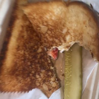 La La Lobster - Lobster Grilled cheese and pickle - Seafood Near Me - Yardley, Pennsylvania