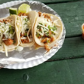 Taqueria Pardos - three tacos on a plate - Mexican Near Me - Portland, Oregon Taqueria Pardos - three tacos on a plate - Mexican Near Me - Portland, Oregon