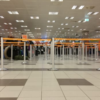 Flughafen Berlin Schönefeld SXF - The line for check in. - Airports Near Me - Berlin, BE Flughafen Berlin Schönefeld SXF - The line for check in. - Airports Near Me - Berlin, BE