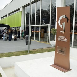 Biblioteca do Centro Cultural da Juventude Ruth Cardoso