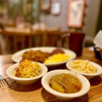 Cracker Barrel Old Country Store - Sunday fry chicken - Southern Near Me - Nashville, Tennessee Cracker Barrel Old Country Store - Sunday fry chicken - Southern Near Me - Nashville, Tennessee
