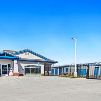 US Storage Centers - Front Parking Lot - Self Storage Near Me - Norwalk, California US Storage Centers - Front Parking Lot - Self Storage Near Me - Norwalk, California