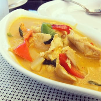 Bhan Baitong - lunch chicken red curry - Thai Near Me - Lake Forest, California Bhan Baitong - lunch chicken red curry - Thai Near Me - Lake Forest, California