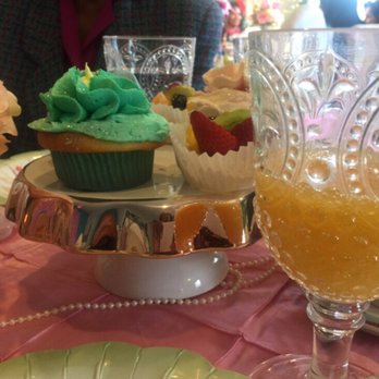 Cassandra's Wedding Cakes & Beyond - Bakeries Near Me - Richmond, California