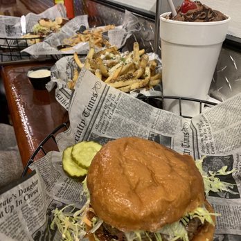 BurgerBarr - Burger, chocolate milkshake, truffle fries, onion strings - American Near Me - Sewell, New Jersey BurgerBarr - Burger, chocolate milkshake, truffle fries, onion strings - American Near Me - Sewell, New Jersey