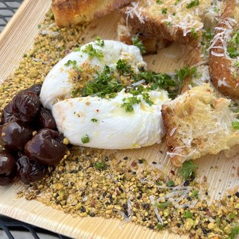 Ripple Wine Bar - Covington - Burrata - pistachio, dukkah, cherries, focaccia - Wine Bars Near Me - Covington, Kentucky