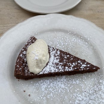 Il Buco - Chocolate cake - Italian Near Me - New York, New York Il Buco - Chocolate cake - Italian Near Me - New York, New York