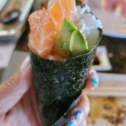 Salmon Lover Cut Roll