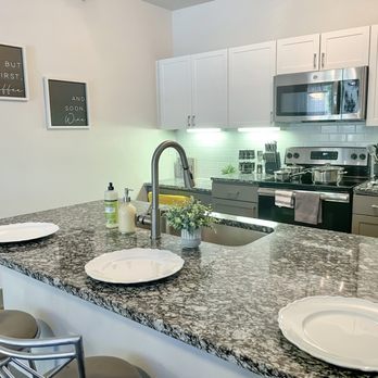 Blue Lux Comfort - Vacation Rentals Near Me - Austin, Texas Blue Lux Comfort - Vacation Rentals Near Me - Austin, Texas