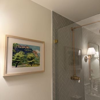 Villa Mara - Bathroom - Hotels Near Me - Carmel-by-the-Sea, California Villa Mara - Bathroom - Hotels Near Me - Carmel-by-the-Sea, California