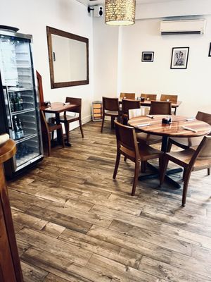 Allison’s Restaurant & Bar by null