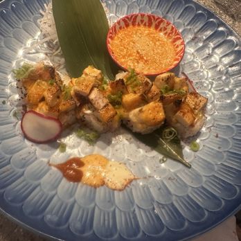 Momo Sushi - Chicken roll - Sushi Bars Near Me - Henderson, Nevada