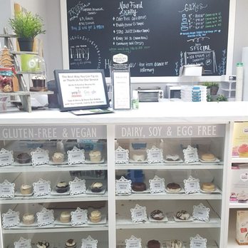HaleLife Bakery - Display of cupcakes. Lots of options - Gluten-Free Near Me - St Petersburg, Florida HaleLife Bakery - Display of cupcakes. Lots of options - Gluten-Free Near Me - St Petersburg, Florida