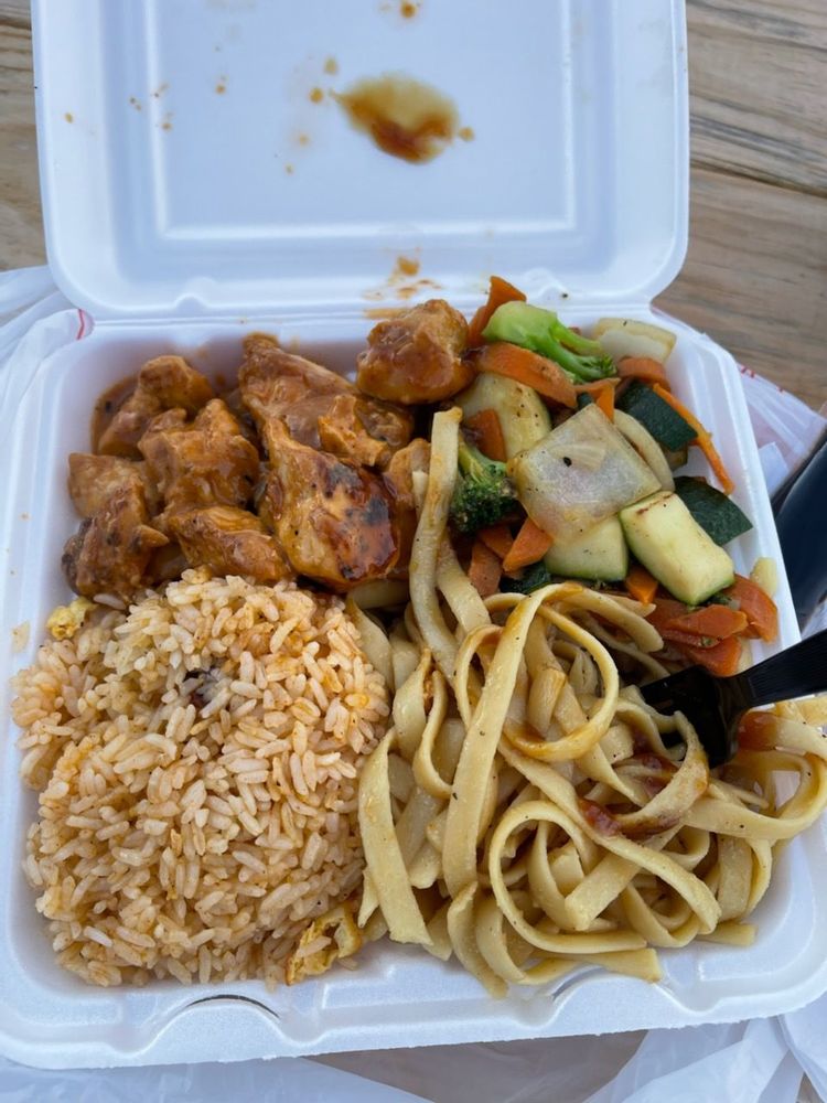 Alim Hibachi Grill & Sushi Japanese Express Logo