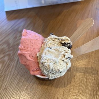 Bacio Di Latte - Ice Cream & Frozen Yogurt Near Me - Huntington Beach, California Bacio Di Latte - Ice Cream & Frozen Yogurt Near Me - Huntington Beach, California