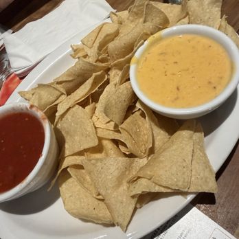 Cheddar's Scratch Kitchen - American Near Me - Orlando, Florida